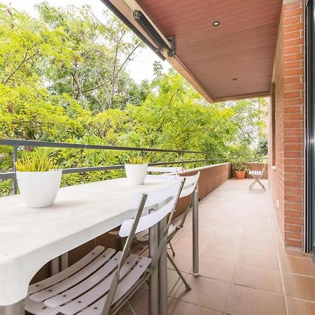 Apartment Guell Барселона Екстериор снимка