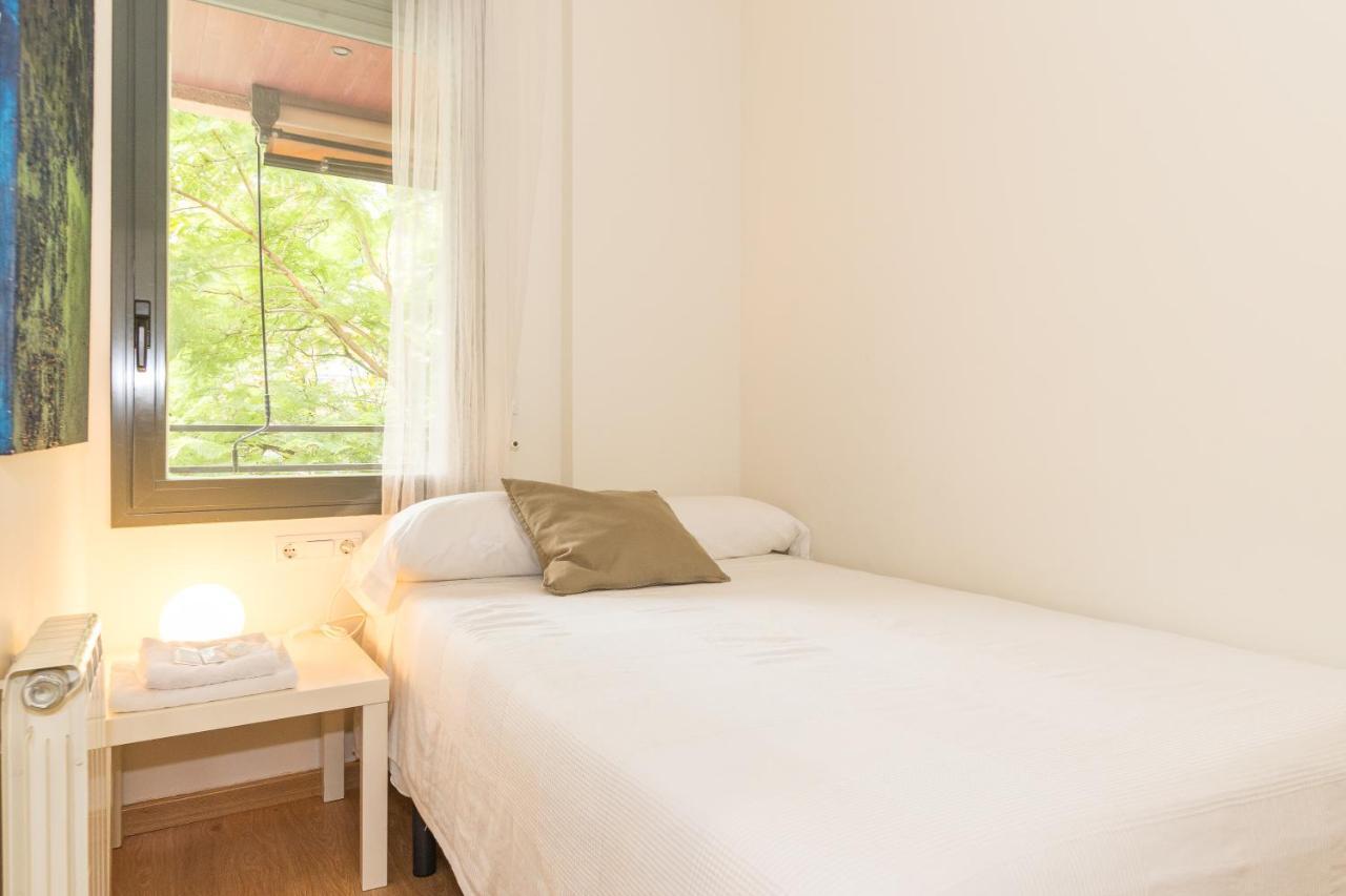 Apartment Guell Барселона Екстериор снимка