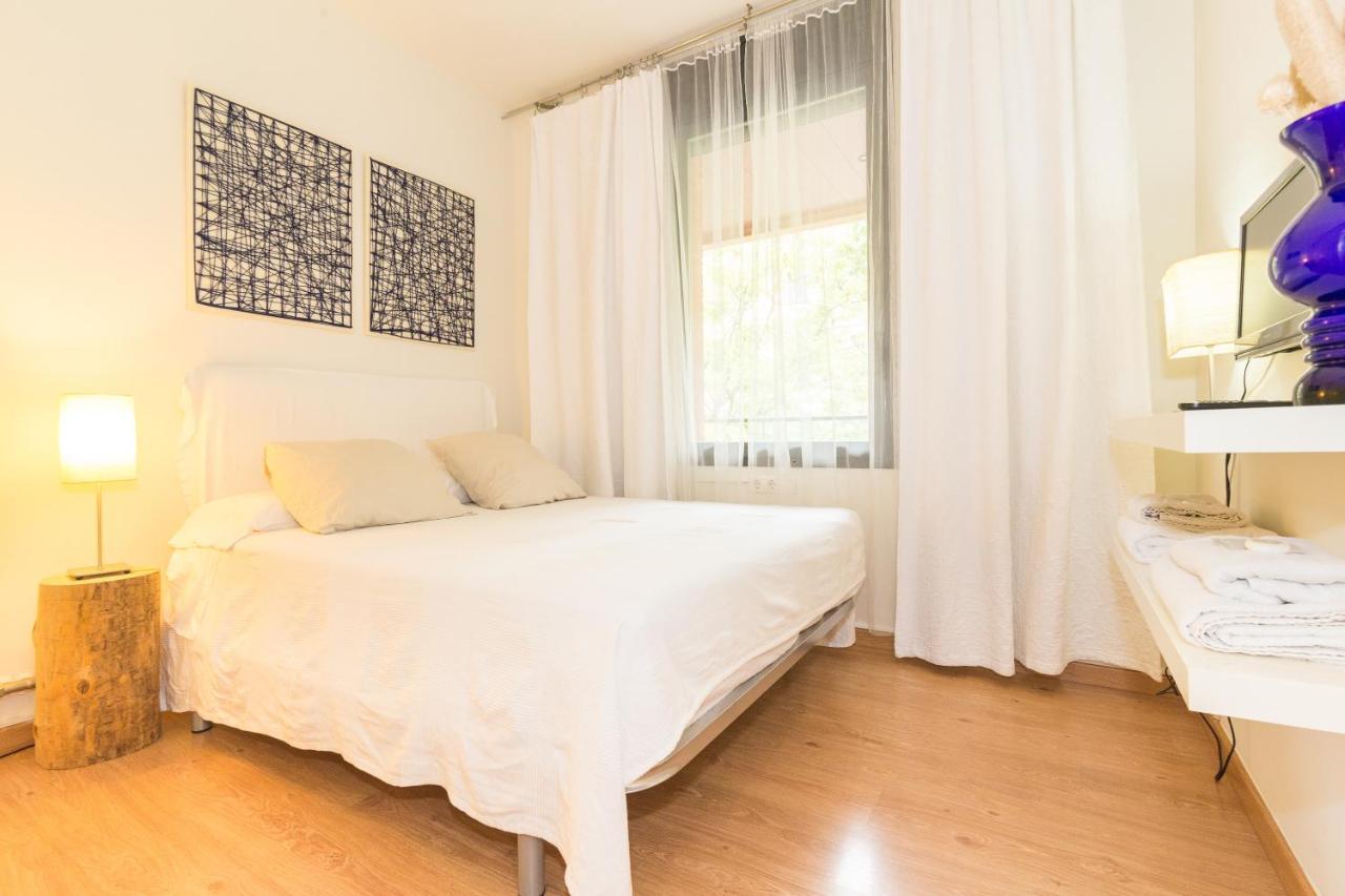 Apartment Guell Барселона Екстериор снимка