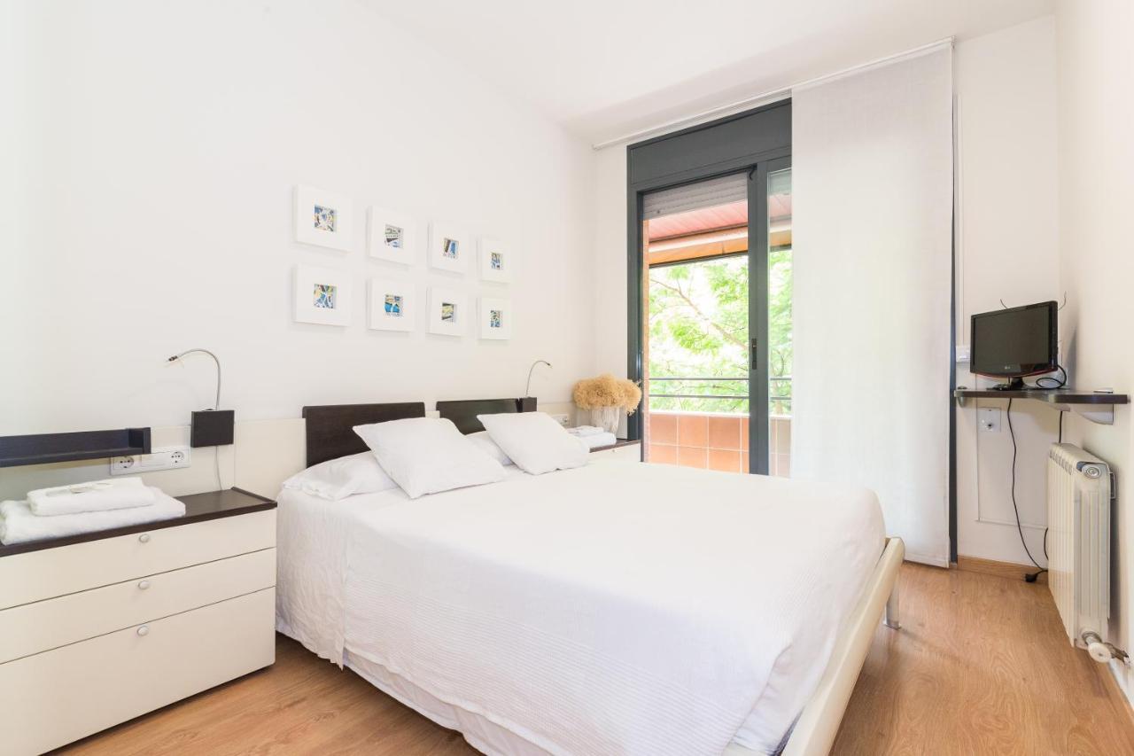Apartment Guell Барселона Екстериор снимка